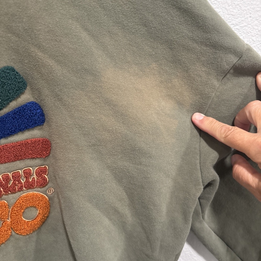 National Finals Rodeo Women's NFR Cut Off Sweatshirt Sz M Horse DAMAGE READ - Picture 7 of 13